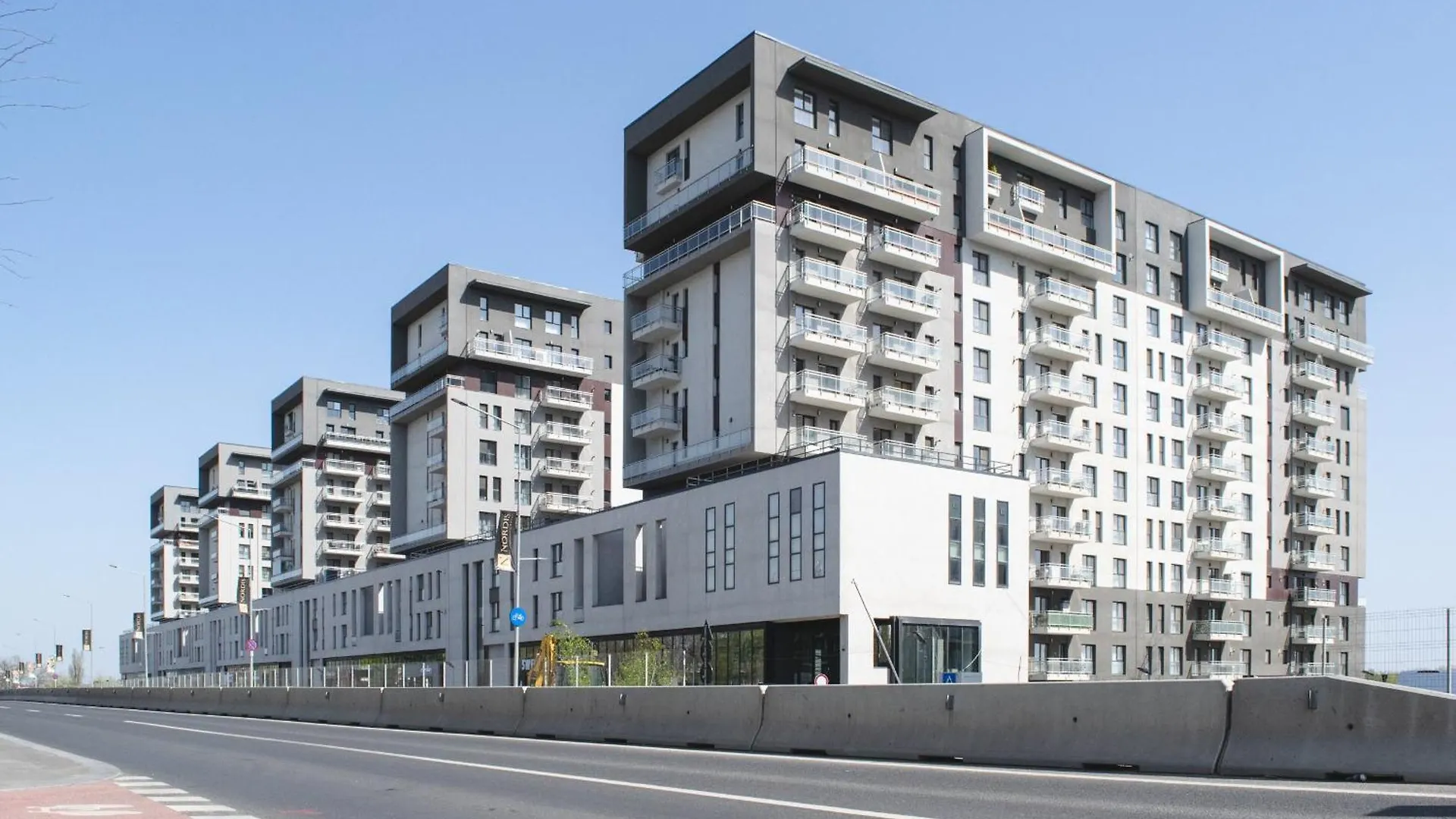 부쿠레슈티 Executive Duplex With Balcony, Skyline Views & Free Parking 아파트 0*,