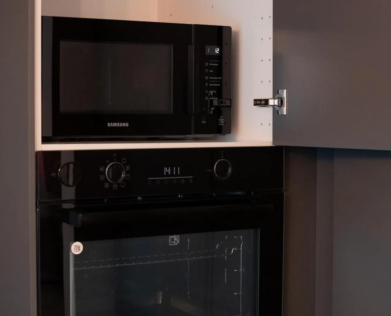 Executive Duplex With Balcony, Skyline Views & Free Parking Lejlighed Bukarest